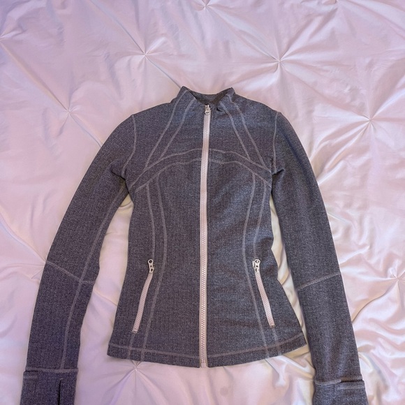 Vintage Lululemon define jacket - Picture 3 of 6